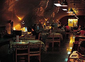 《艾尔登法环》魔法老师瑟濂不戴面具的样子 很美丽